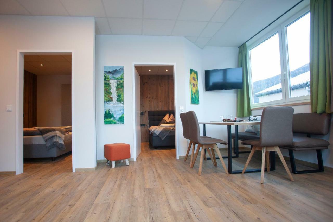 Apartment West *